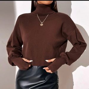 NWOT brown💕 Turtleneck Thumb Hole Drop Shoulder Sweater